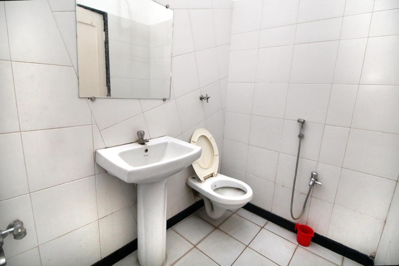 Hotel Gomatgiri Аурангабад Екстериор снимка